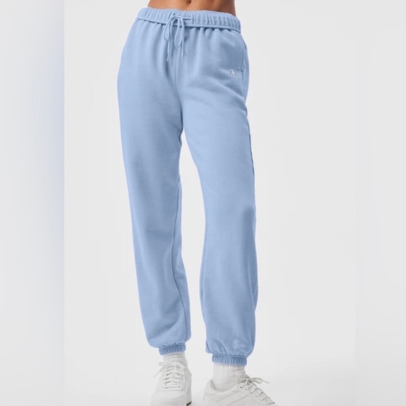 ALO Yoga Seashell blue Accolade Sweatpants - Picture 1 of 8